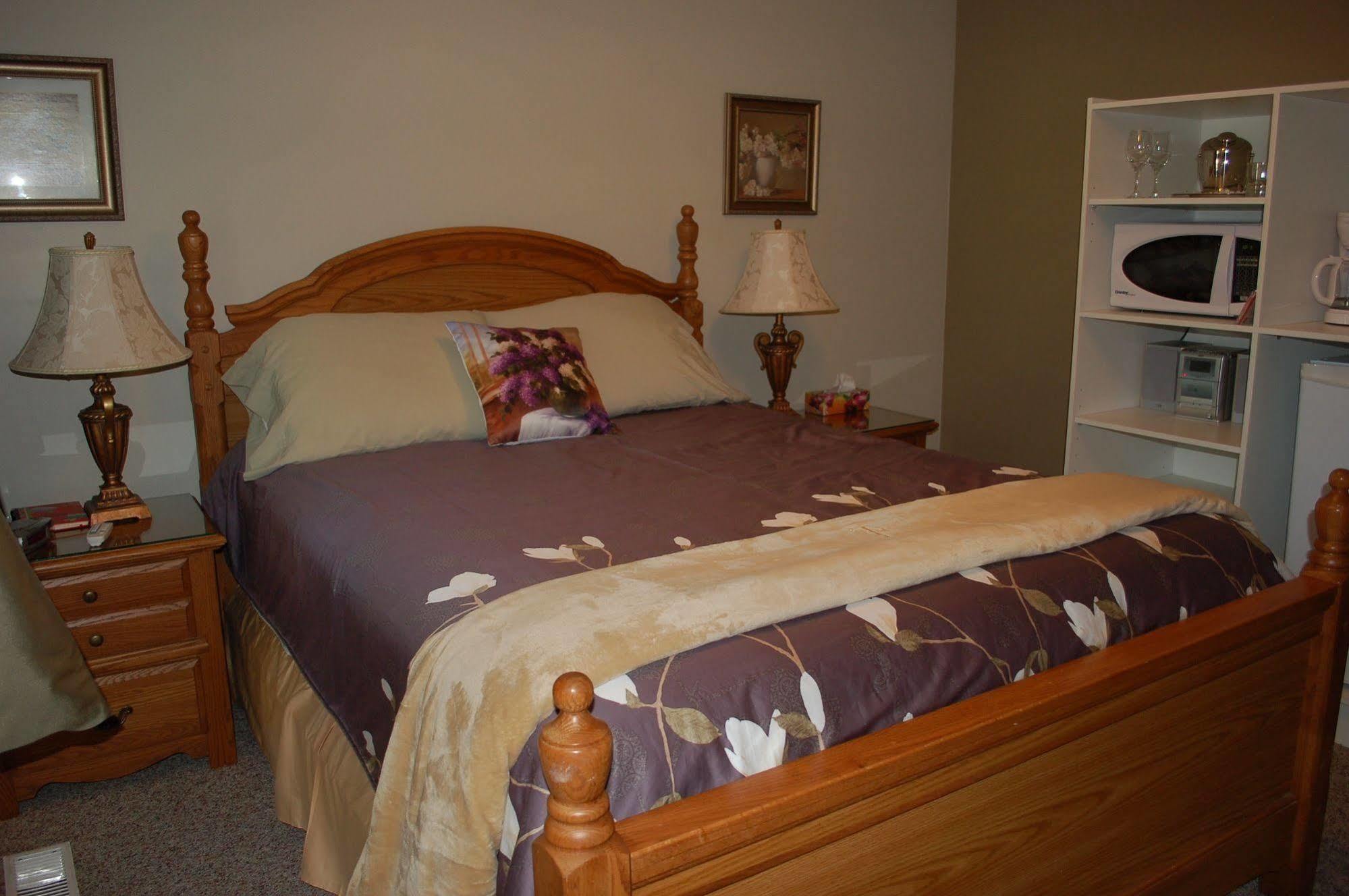 Accommodations Niagara Bed & Breakfast Kültér fotó